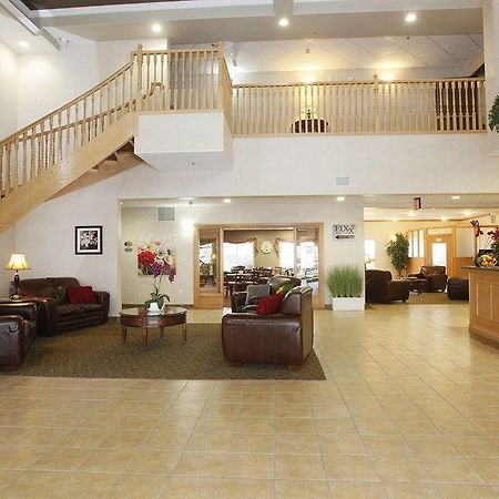 Stonebridge Hotel Dawson Creek Extérieur photo