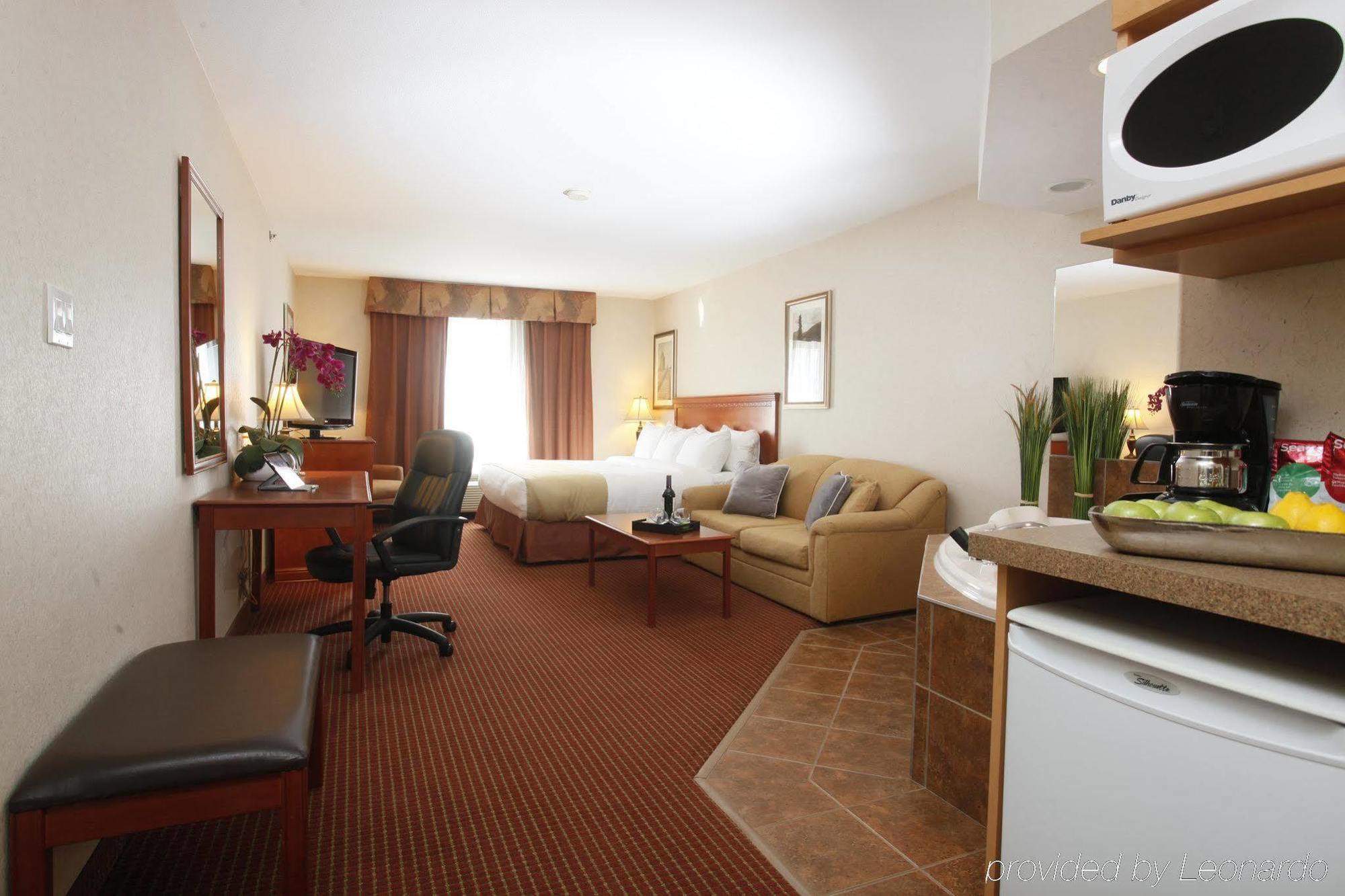 Stonebridge Hotel Dawson Creek Extérieur photo