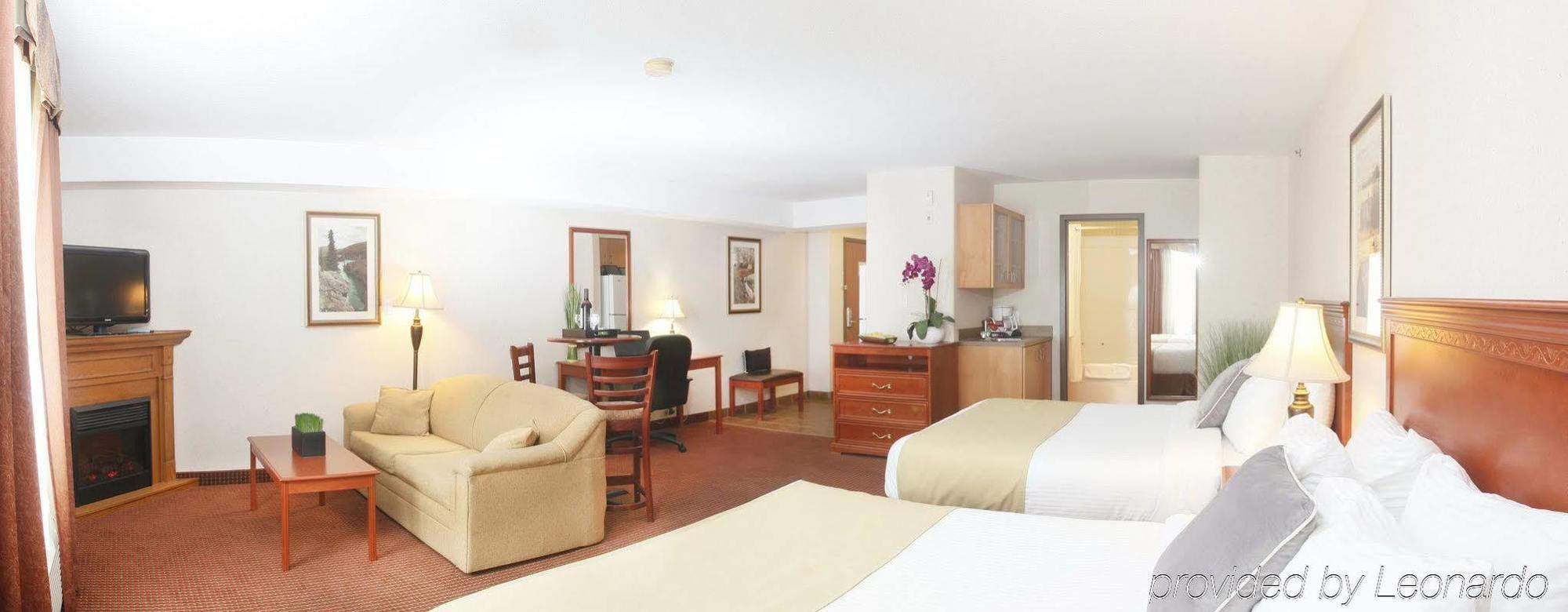 Stonebridge Hotel Dawson Creek Extérieur photo