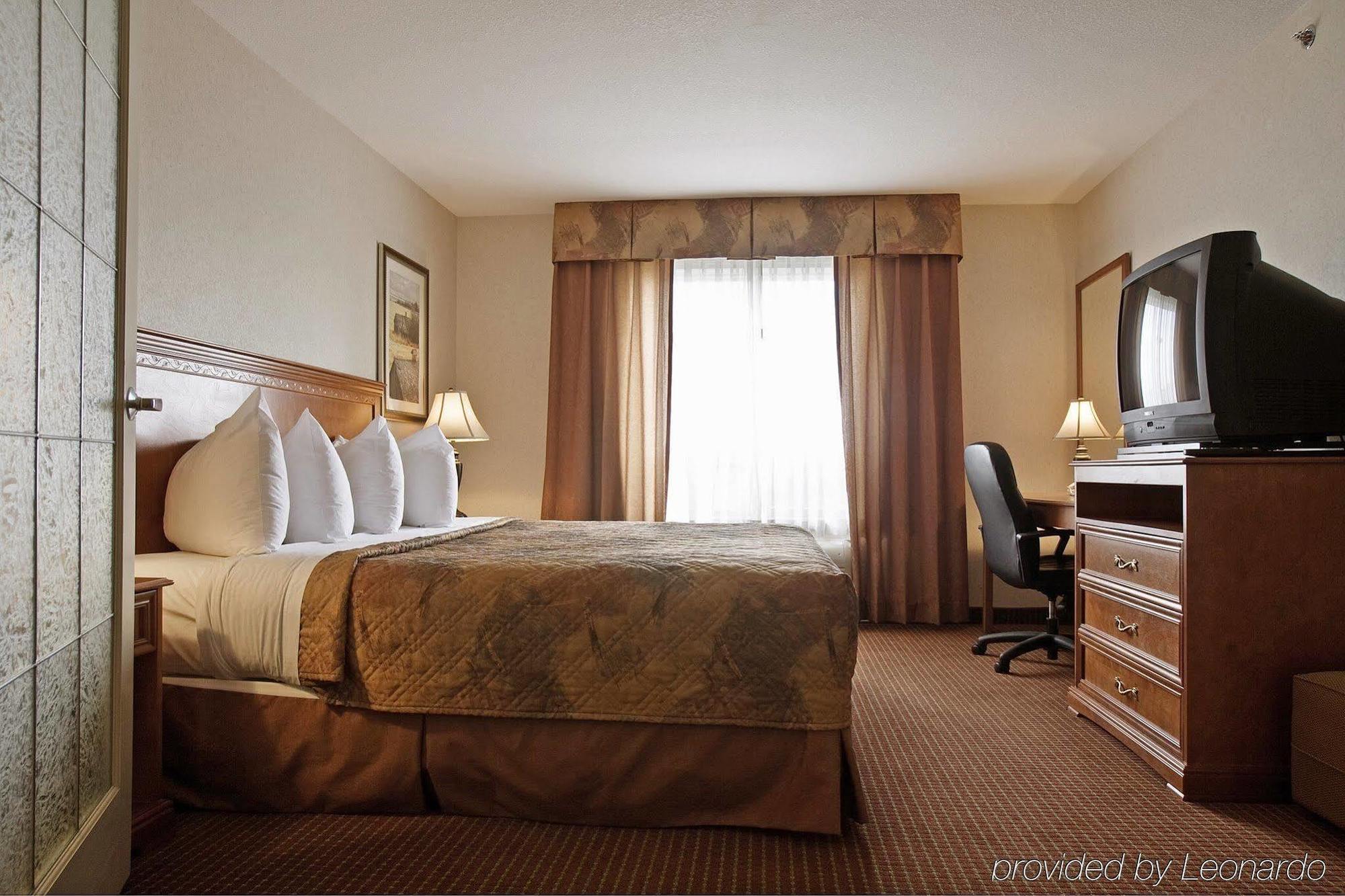 Stonebridge Hotel Dawson Creek Chambre photo
